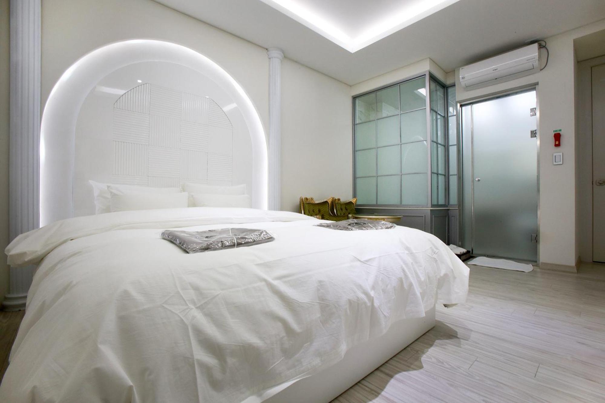 W Hotel Gwangmyeong Esterno foto